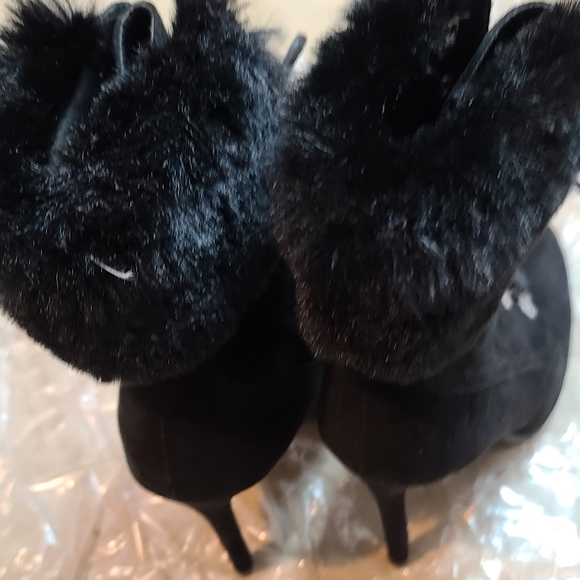 boots - Picture 2 of 6